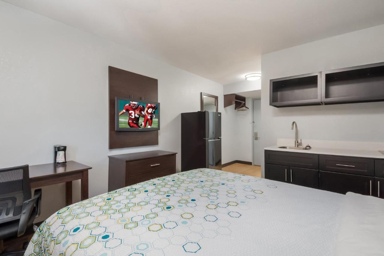 Hometowne Studios By Red Roof San Antonio - Seaworld Northwest Dış mekan fotoğraf