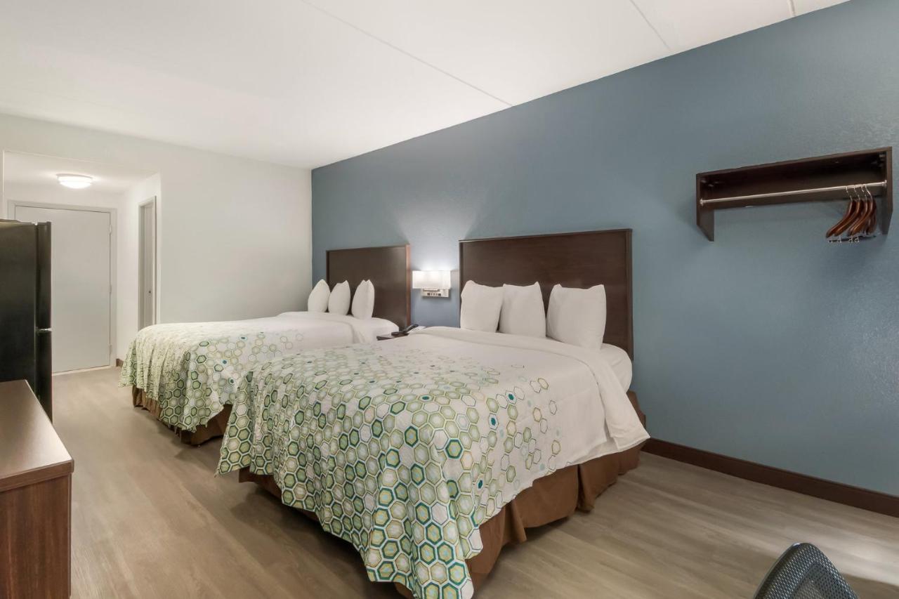 Hometowne Studios By Red Roof San Antonio - Seaworld Northwest Dış mekan fotoğraf